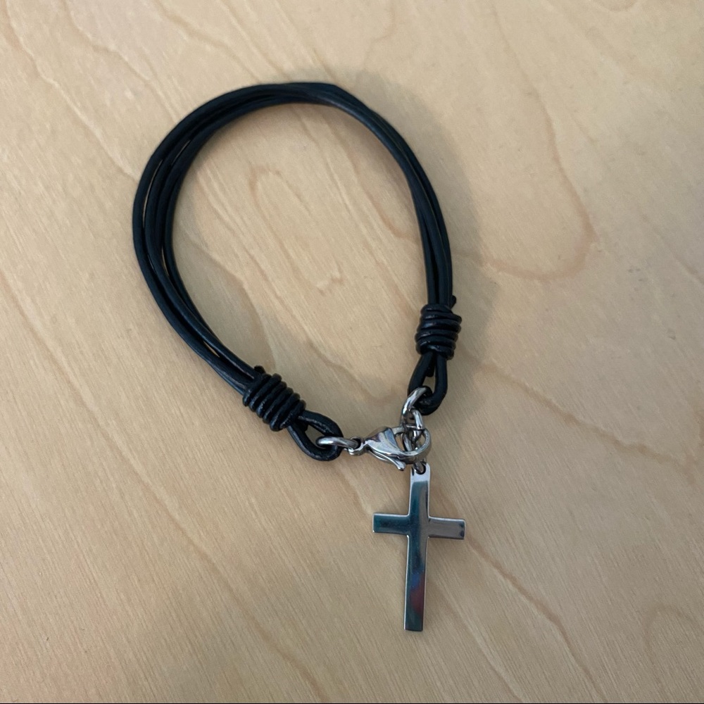 cross bracelet